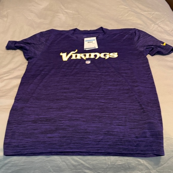 NFL Other - NFL‎ Dry-Fit Vikings Purple Tee with Logo Mens Size Medium